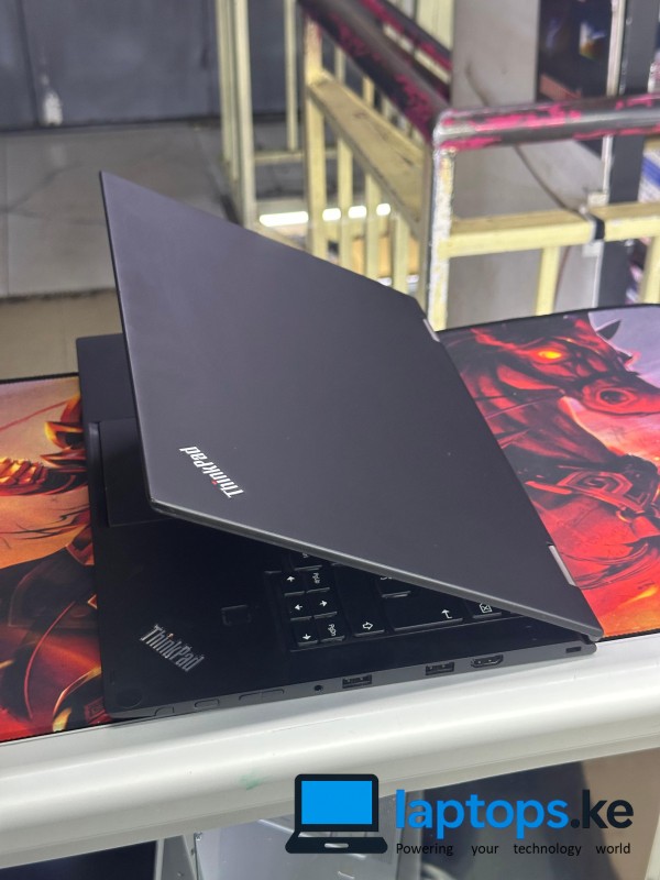 lenovo x1 yoga, core i5, 256gb ssd, 8gb ram, 14 inches inch, touchscreen refurbished laptop