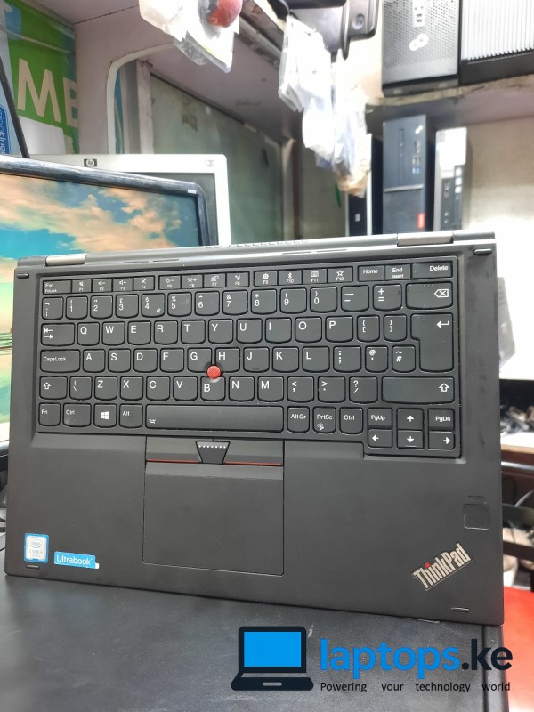 lenovo yoga 370, core i5, 256gb ssd, 8gb ram, 14 inches inch, touchscreen refurbished laptop